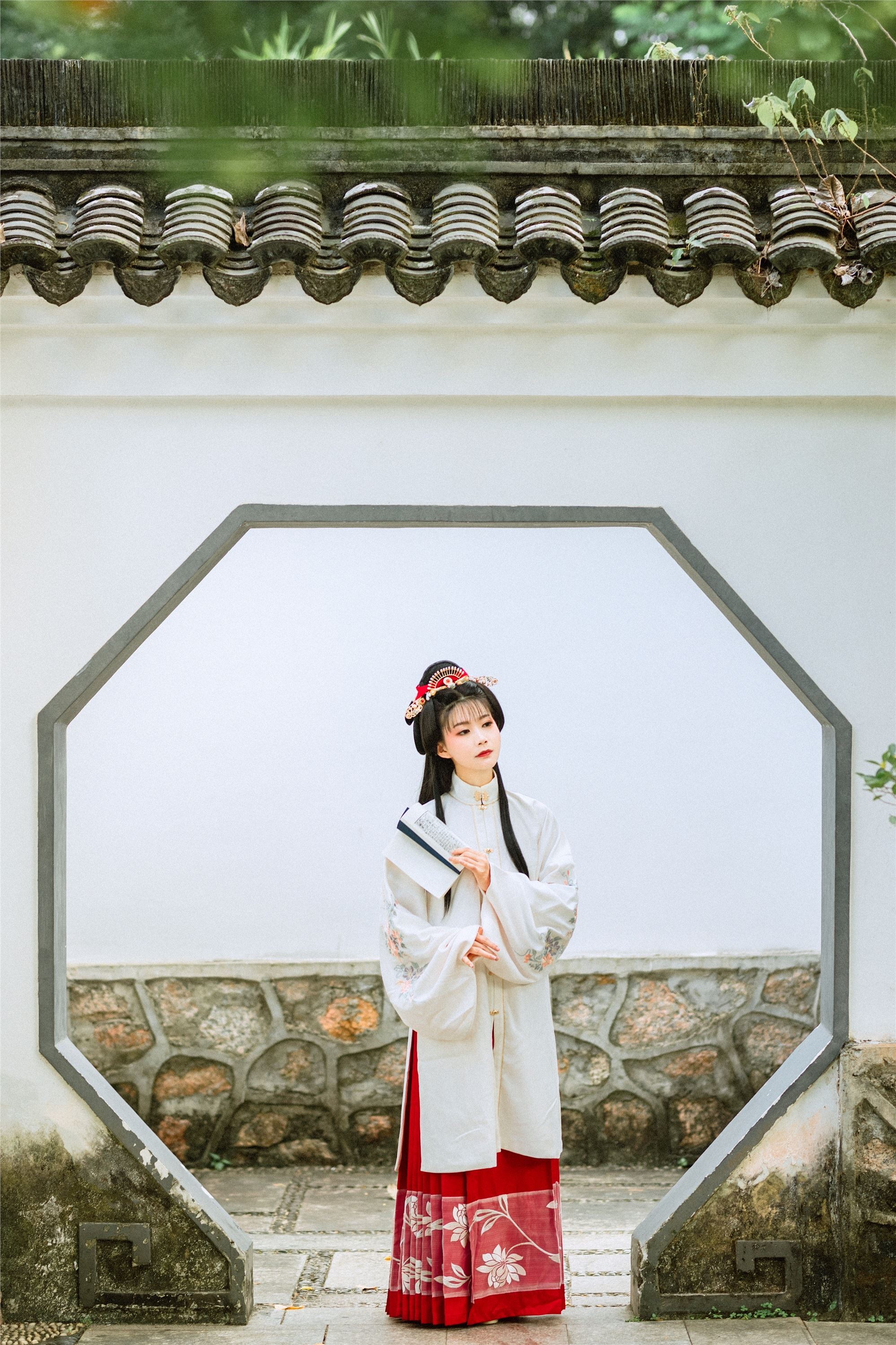 YITUYU艺图语 2021.09.04 绿意 兔小白